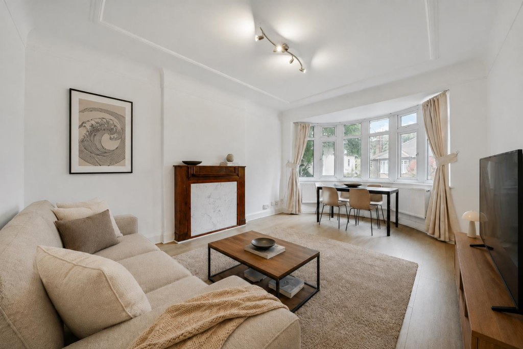 2 bed 1st Floor Flat for rent in Hampstead. From Lexingtons - London