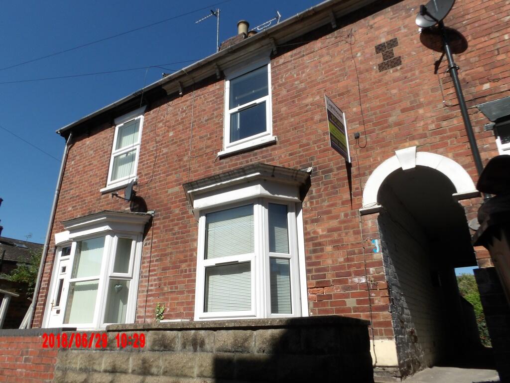 3 bed Mid Terraced House for rent in Lincoln. From Lighthouse Property Services Ltd - Lincoln