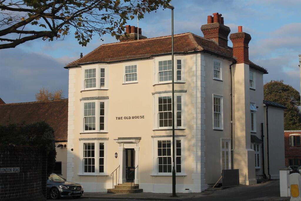 1 bed Apartment for rent in Horsham. From Lines & James Ltd - HORSHAM 1 bed Apartment for rent in Horsham. From Lines & James Ltd - HORSHAM