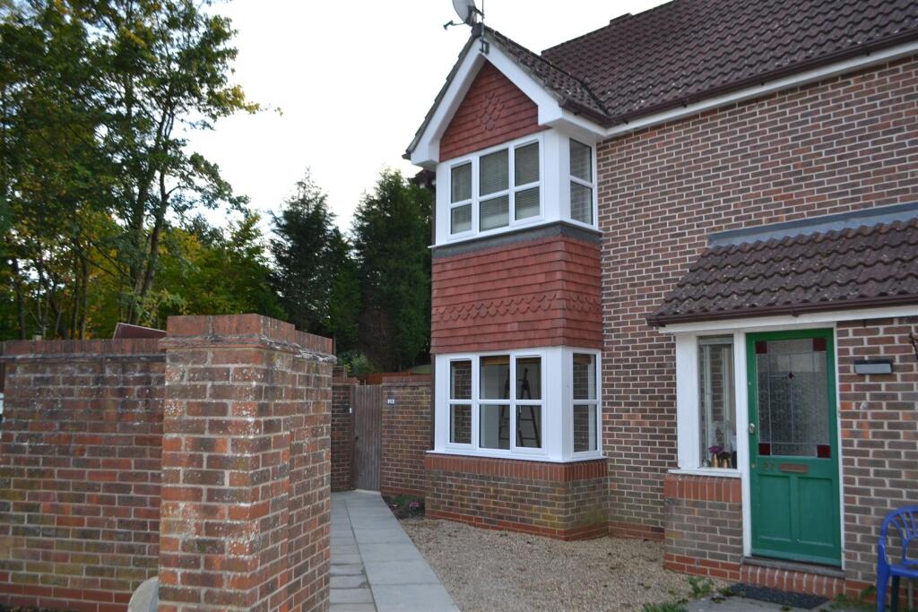 1 bed Detached for rent in Horsham. From Lines & James Ltd - HORSHAM 1 bed Detached for rent in Horsham. From Lines & James Ltd - HORSHAM