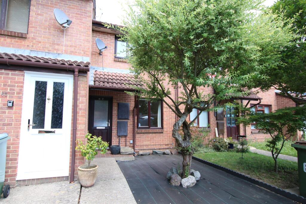 2 bed Mid Terraced House for rent in Broadbridge Heath. From Lines & James Ltd - HORSHAM