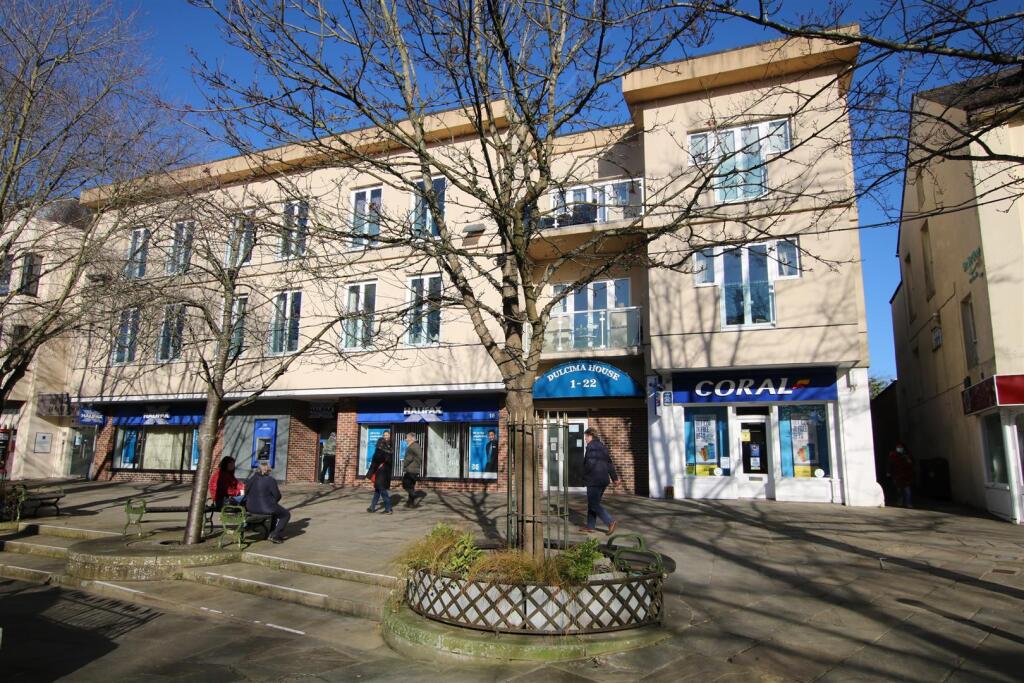 1 bed 1st Floor Flat for rent in Horsham. From Lines & James Ltd - HORSHAM 1 bed 1st Floor Flat for rent in Horsham. From Lines & James Ltd - HORSHAM