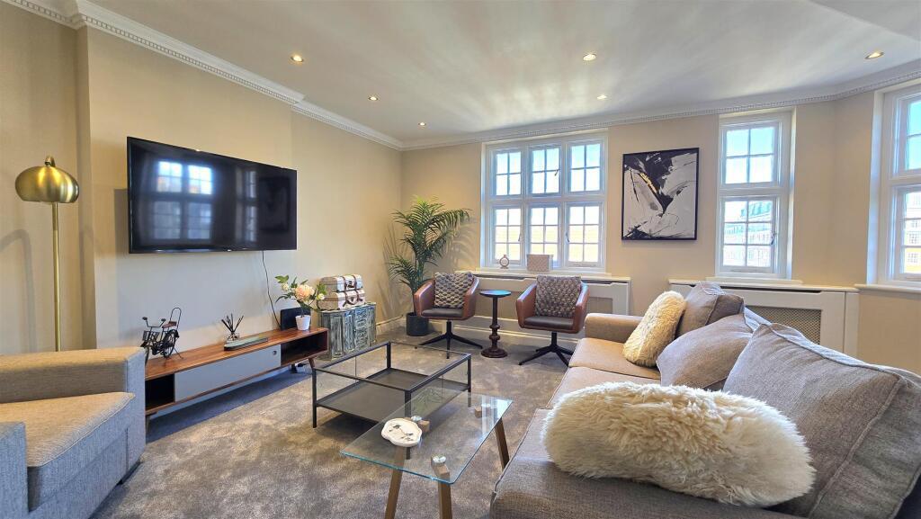 3 bed Apartment for rent in Paddington. From Liv International - London