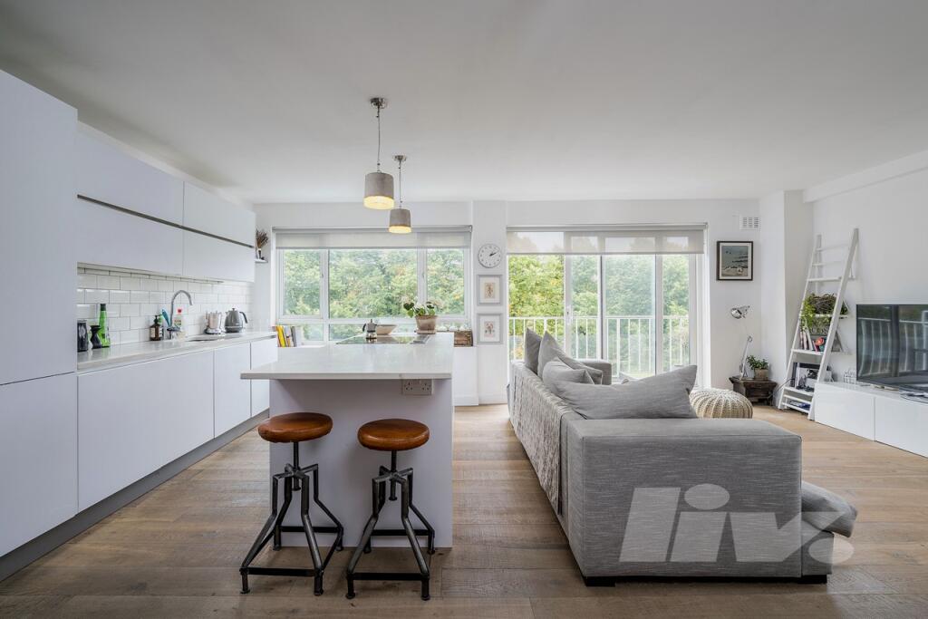 3 bed Apartment for rent in Hampstead. From Liv International - London