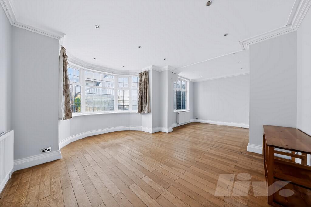 6 bed Detached for rent in Hendon. From Liv International - London 6 bed Detached for rent in Hendon. From Liv International - London