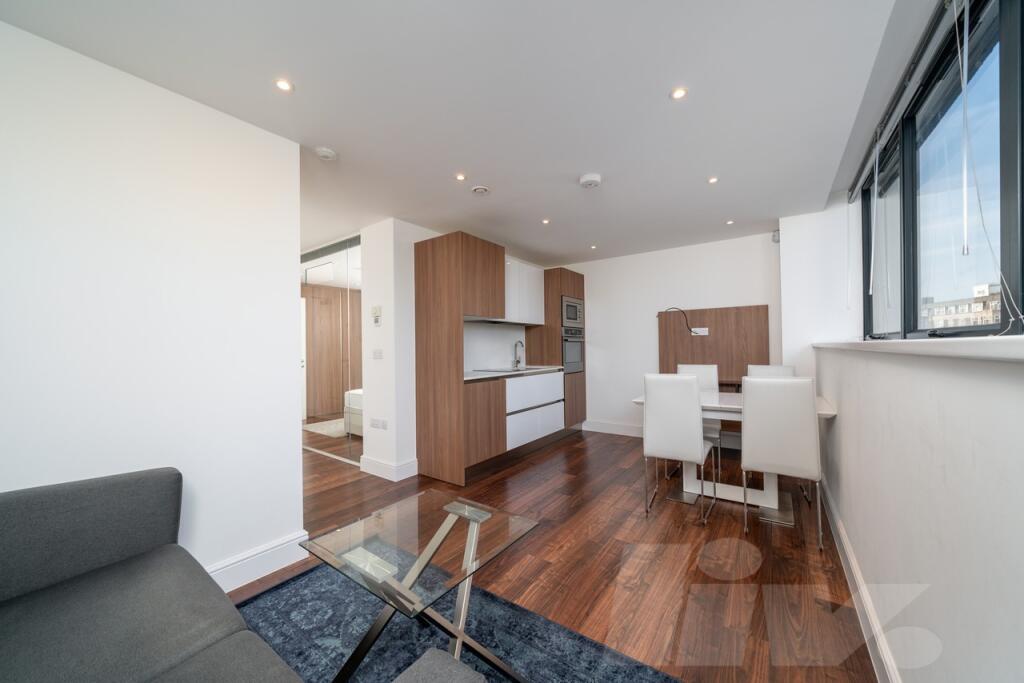 1 bed 1st Floor Flat for rent in Hampstead. From Liv International - London