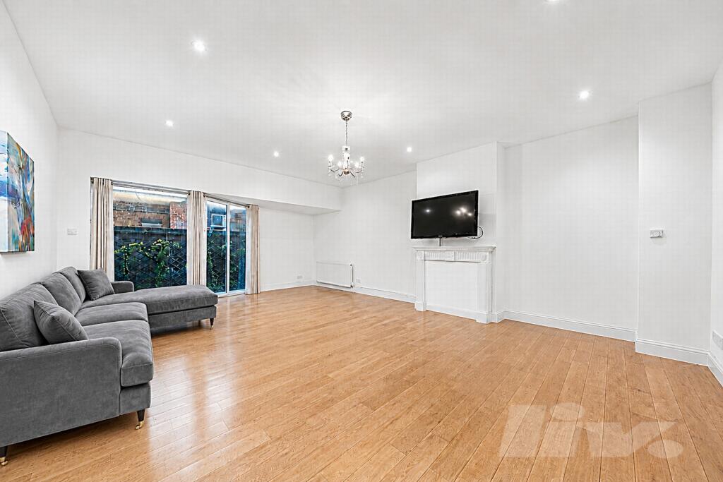 4 bed Detached for rent in Paddington. From Liv International - London