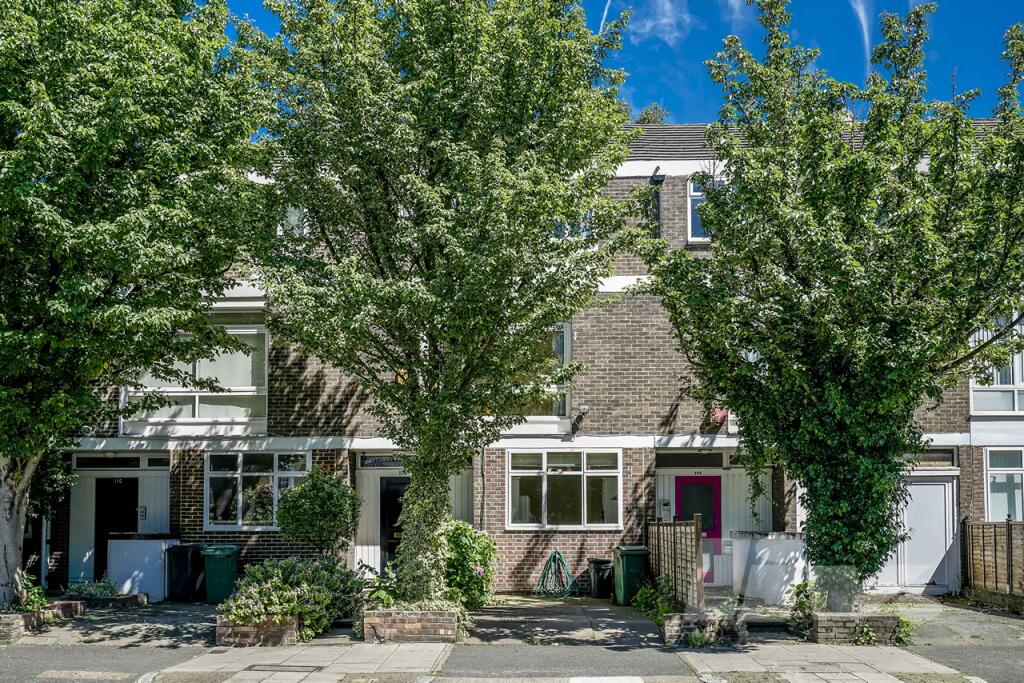 5 bed Detached for rent in Hampstead. From Liv International - London 5 bed Detached for rent in Hampstead. From Liv International - London