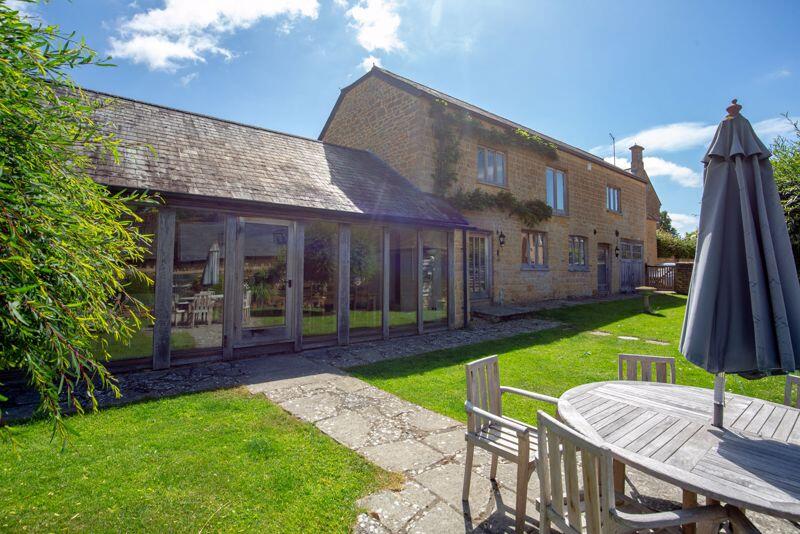 3 bed Barn Conversion for rent in Blackford. From Lodestone Property - Wells