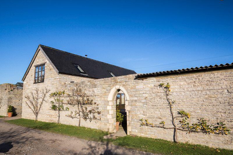 3 bed Barn for rent in Somerton. From Lodestone Property - Wells