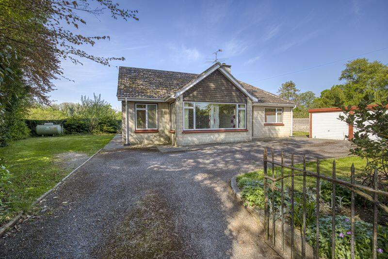 2 bed Bungalow for rent in Great Elm. From Lodestone Property - Wells 2 bed Bungalow for rent in Great Elm. From Lodestone Property - Wells