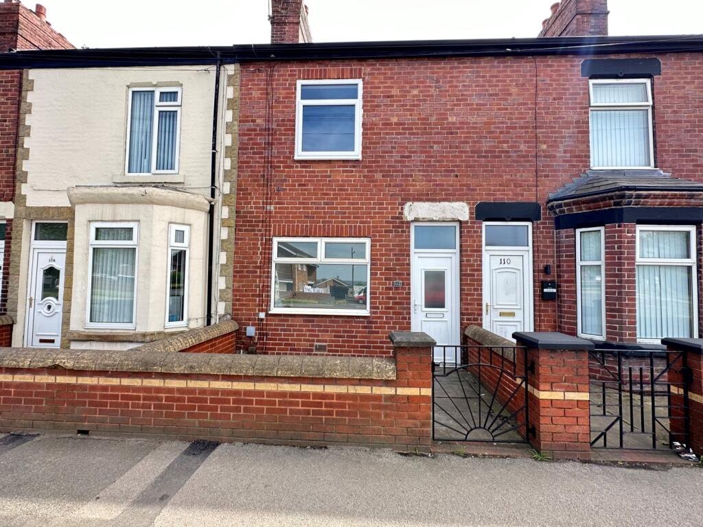2 bed Mid Terraced House for rent in Castleford. From Logic Lettings Ltd - Pontefract