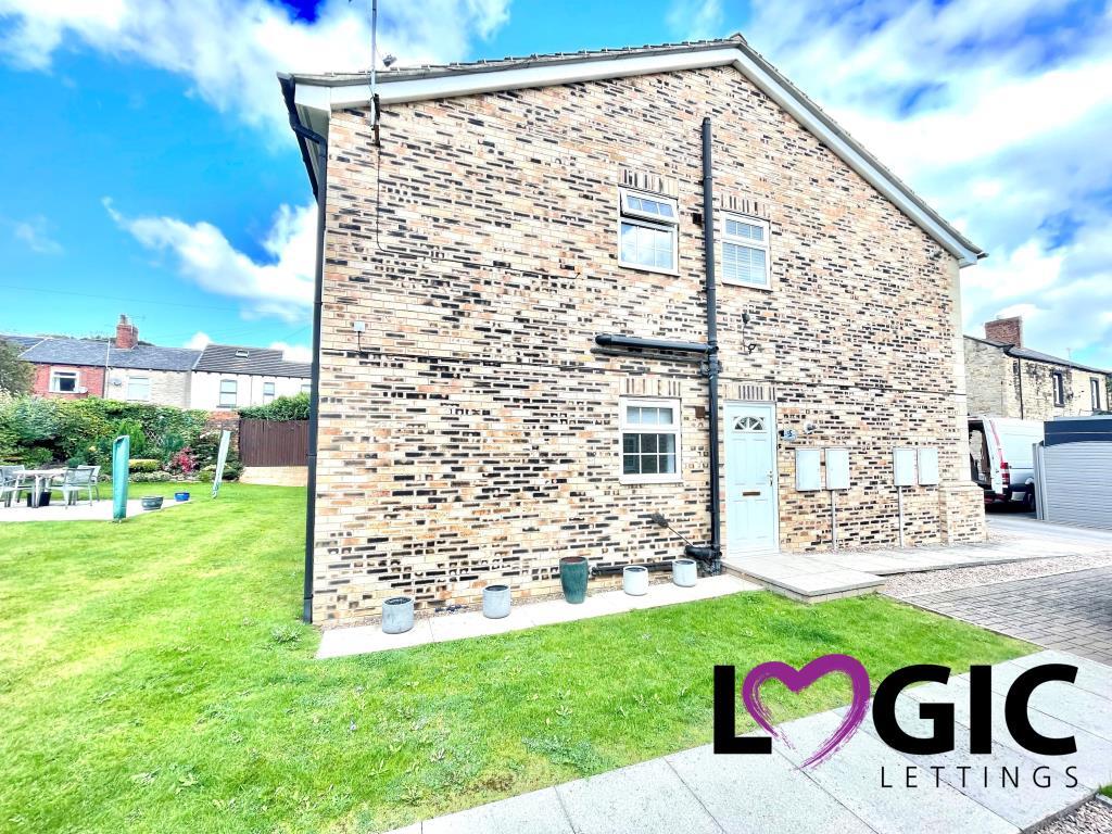 2 bed Apartment for rent in Normanton. From Logic Lettings Ltd - Pontefract 2 bed Apartment for rent in Normanton. From Logic Lettings Ltd - Pontefract