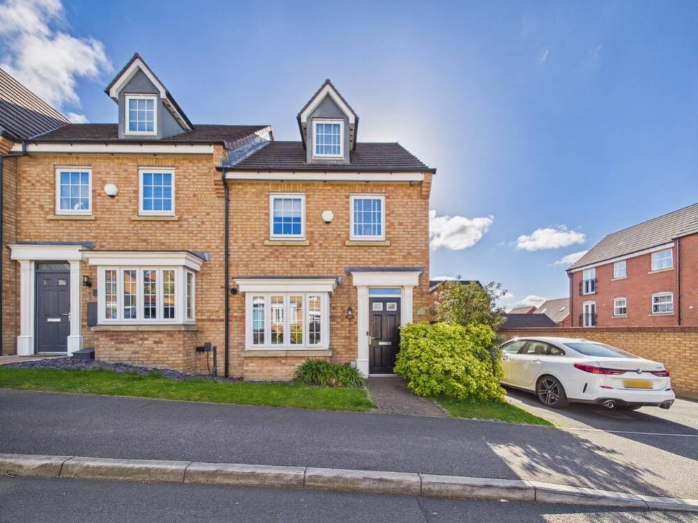 3 bed Semi Detached for rent in Castleford. From Logic Lettings Ltd - Pontefract