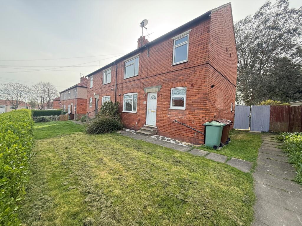 3 bed Semi Detached for rent in Kirkhamgate. From Logic Lettings Ltd - Pontefract