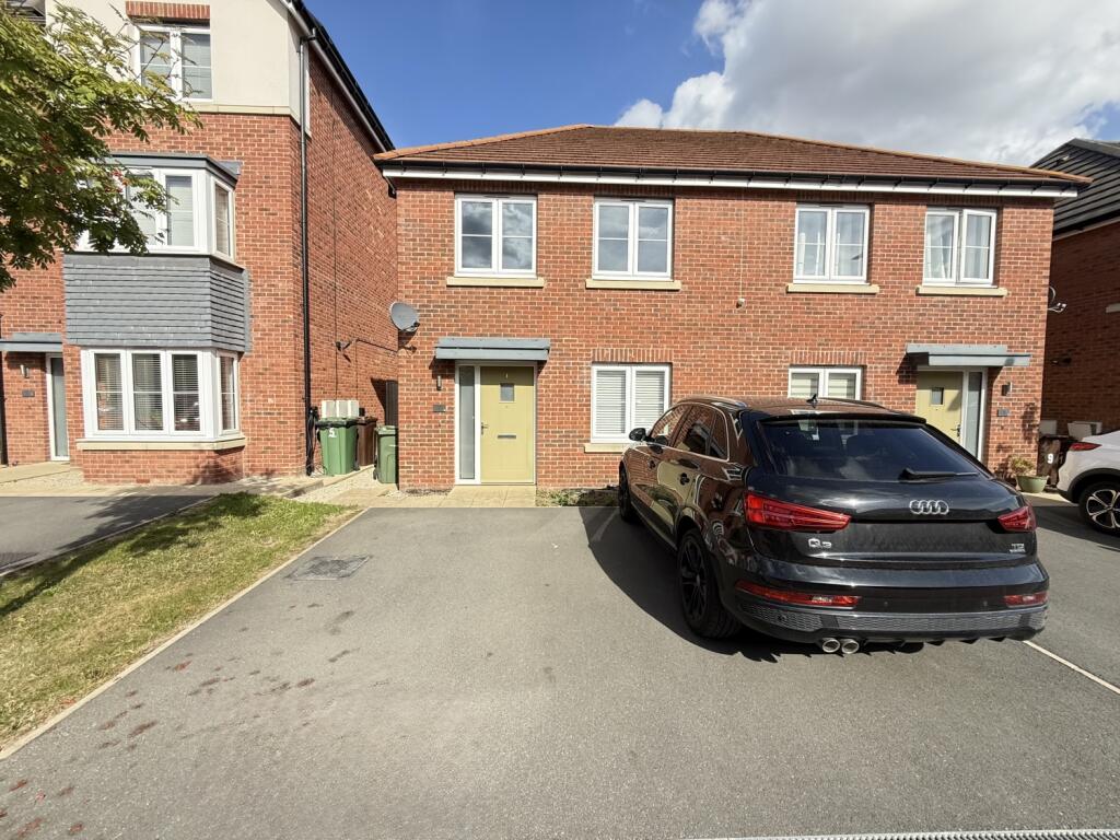 3 bed Semi Detached for rent in Pontefract. From Logic Lettings Ltd - Pontefract