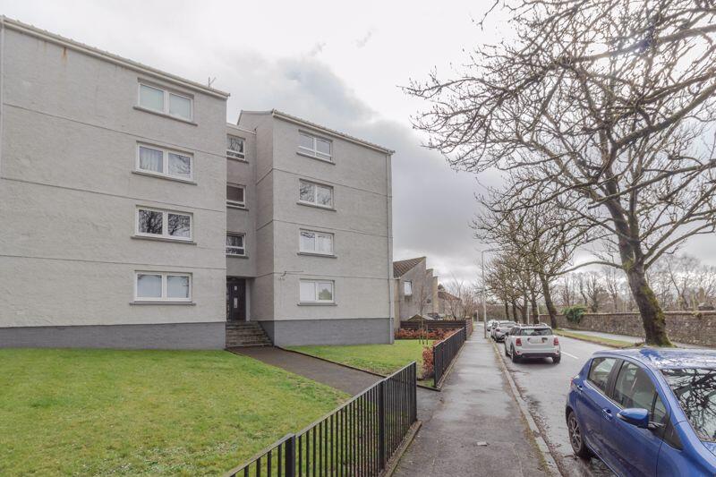 2 bed 1st Floor Flat for rent in Helensburgh. From Lomond Letting Ltd - Helensburgh