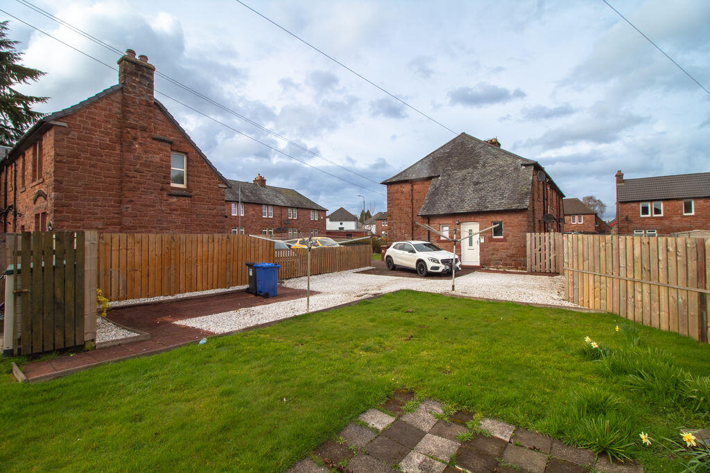 2 bed 1st Floor Flat for rent in Alexandria. From Lomond Letting Ltd - Helensburgh