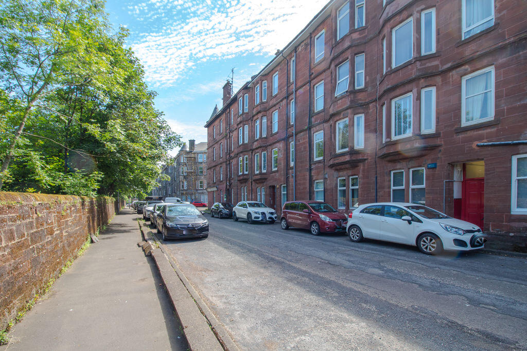 1 bed 1st Floor Flat for rent in Dumbarton. From Lomond Letting Ltd - Helensburgh