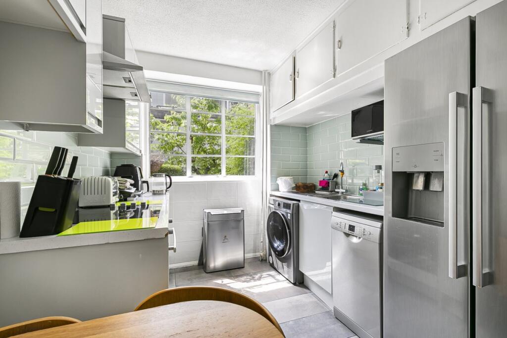 1 bed 1st Floor Flat for rent in Hornsey. From London Move - London