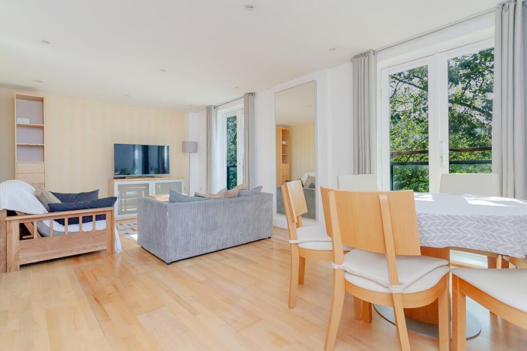 2 bed 1st Floor Flat for rent in Islington. From London Move - London