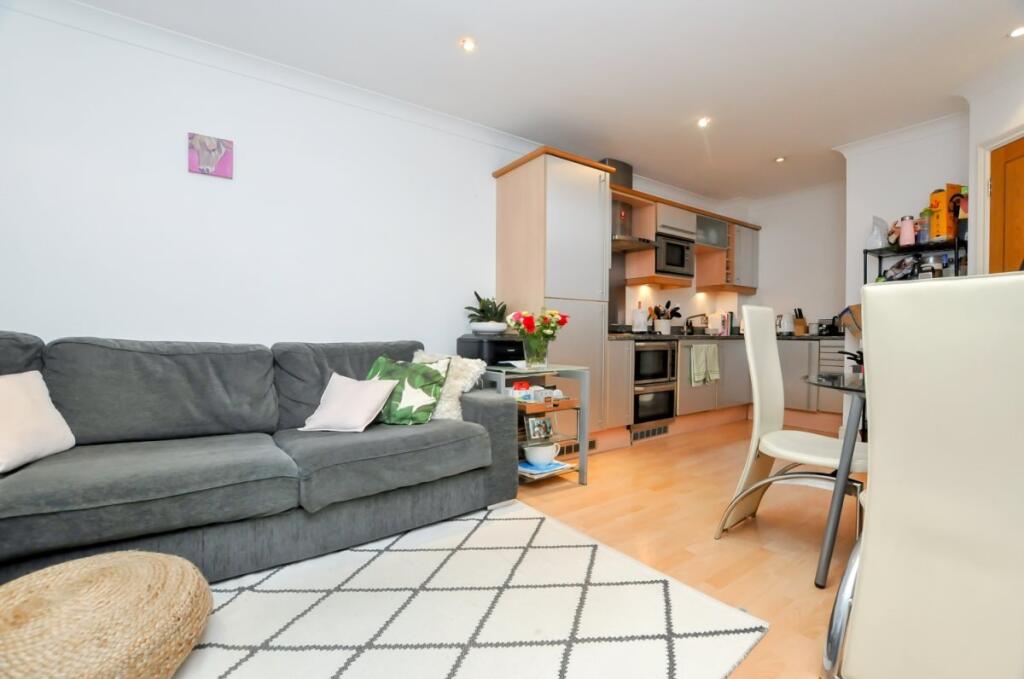 1 bed 1st Floor Flat for rent in Islington. From London Move - London 1 bed 1st Floor Flat for rent in Islington. From London Move - London
