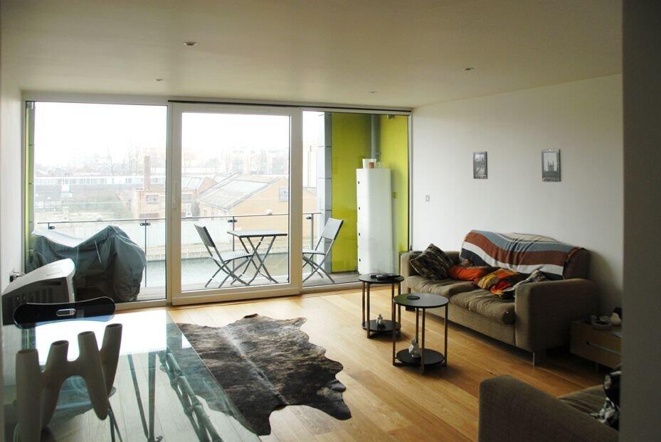 2 bed 1st Floor Flat for rent in Islington. From London Move - London