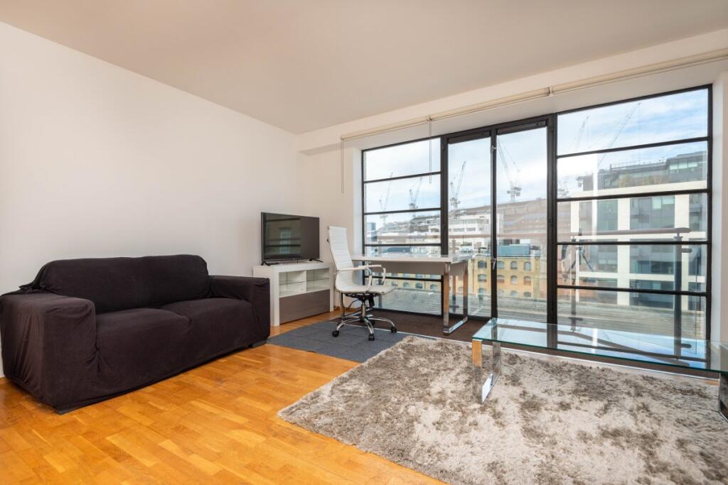 2 bed 1st Floor Flat for rent in Islington. From London Move - London
