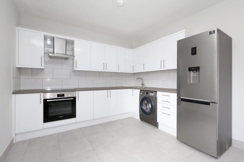 3 bed 1st Floor Flat for rent in Islington. From London Move - London