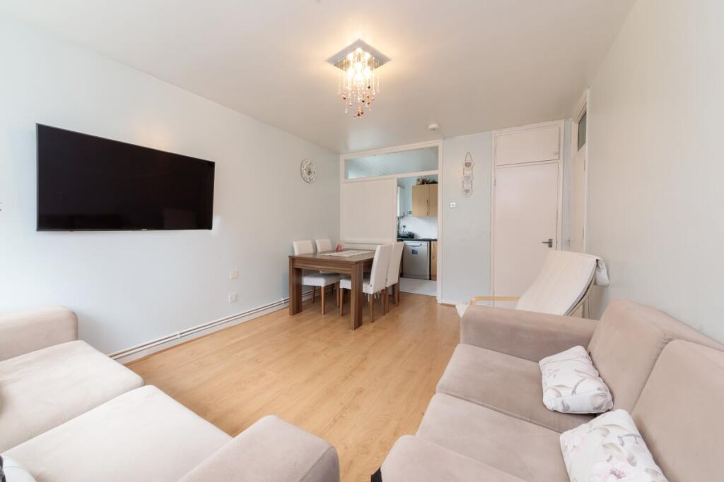 1 bed 1st Floor Flat for rent in Bethnal Green. From London Move - London