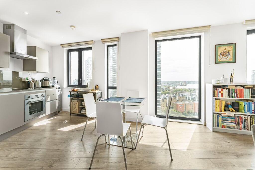 1 bed 1st Floor Flat for rent in Poplar. From London Move - London