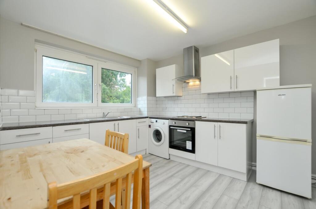 3 bed 1st Floor Flat for rent in Camden Town. From London Move - London