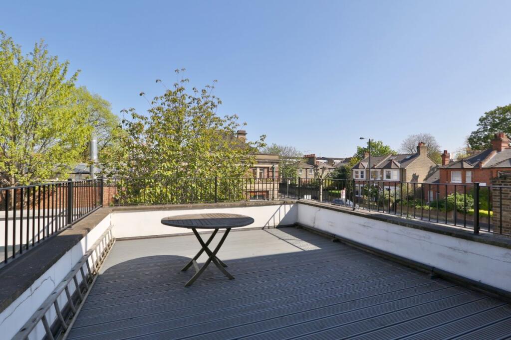 1 bed 1st Floor Flat for rent in Islington. From London Move - London