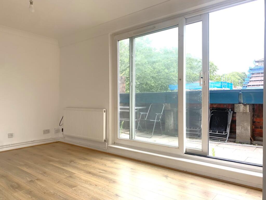 3 bed 1st Floor Flat for rent in Stoke Newington. From London Move - London 3 bed 1st Floor Flat for rent in Stoke Newington. From London Move - London