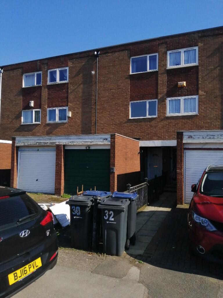 3 bed Town House for rent in Birmingham. From Angel Estates - Birmingham