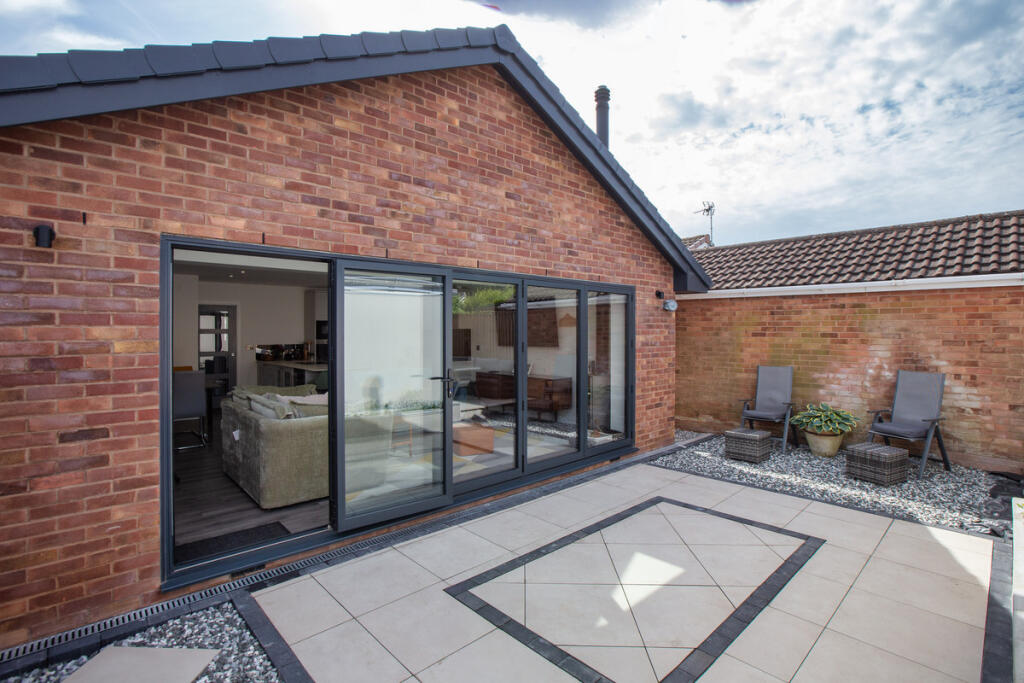2 bed Bungalow for rent in Lytham St Anne's. From Lytham Estate Agents - Lytham