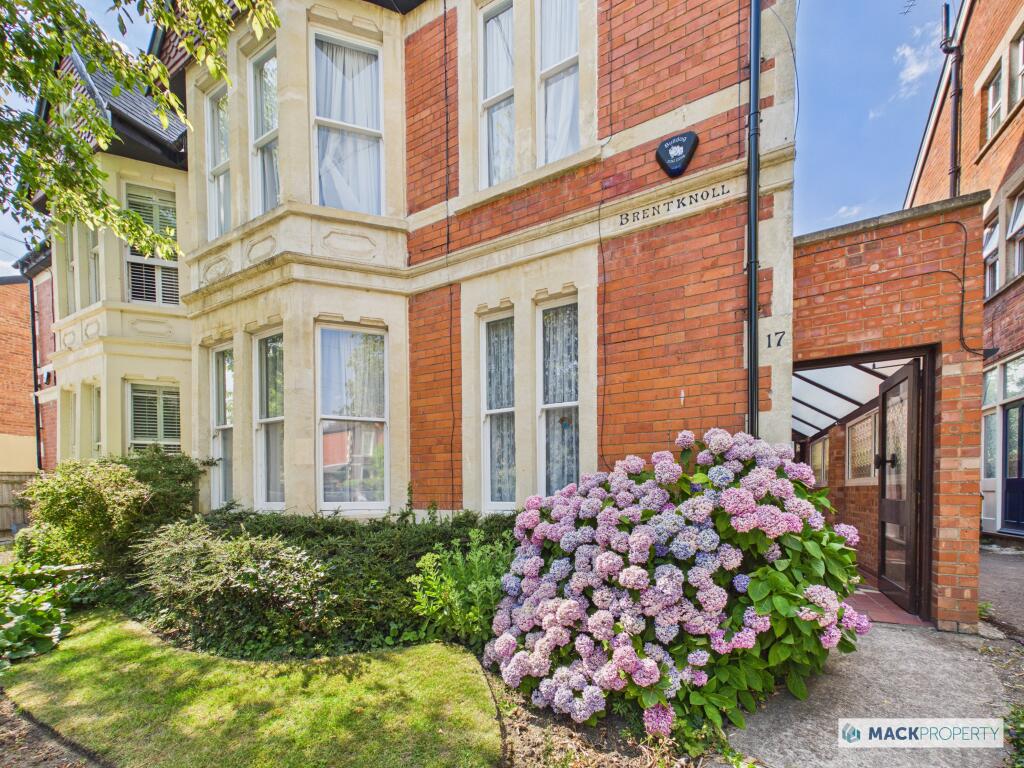4 bed Studio for rent in Cheltenham. From Mack Residential Ltd - Cheltenham 4 bed Studio for rent in Cheltenham. From Mack Residential Ltd - Cheltenham
