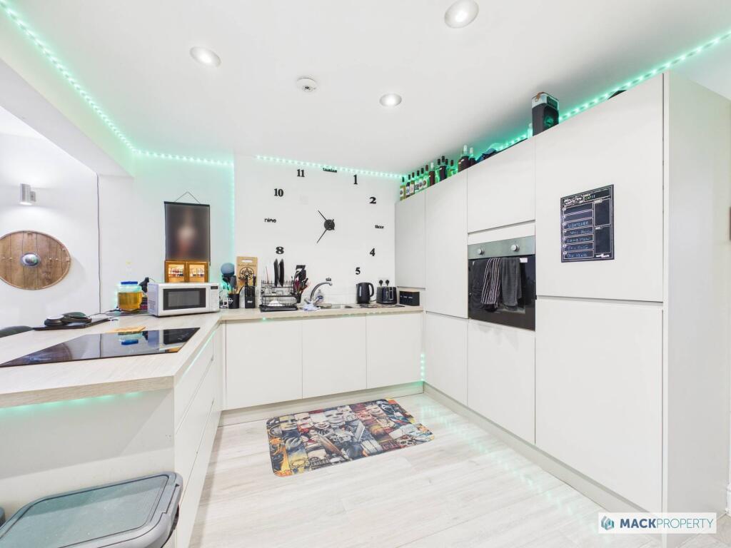 2 bed 1st Floor Flat for rent in Prestbury. From Mack Residential Ltd - Cheltenham 2 bed 1st Floor Flat for rent in Prestbury. From Mack Residential Ltd - Cheltenham