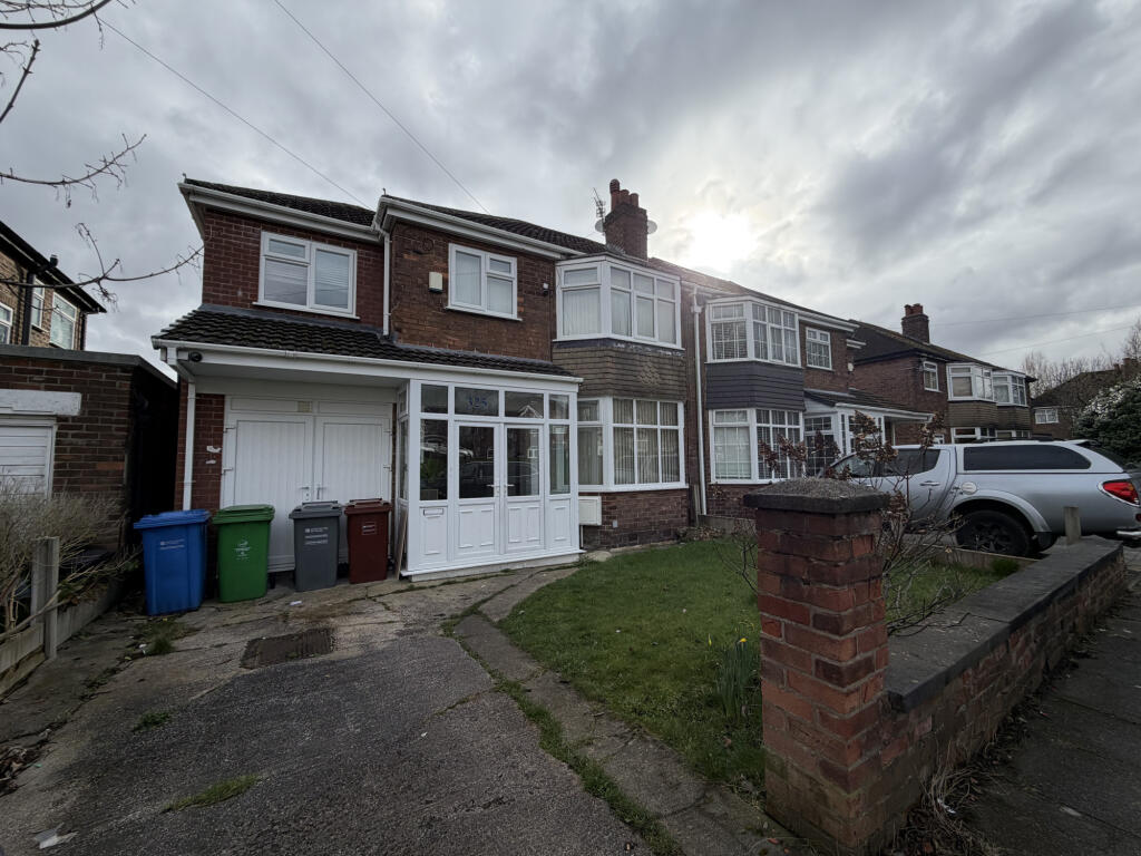 4 bed Semi Detached for rent in Manchester. From Madina Property - Manchester