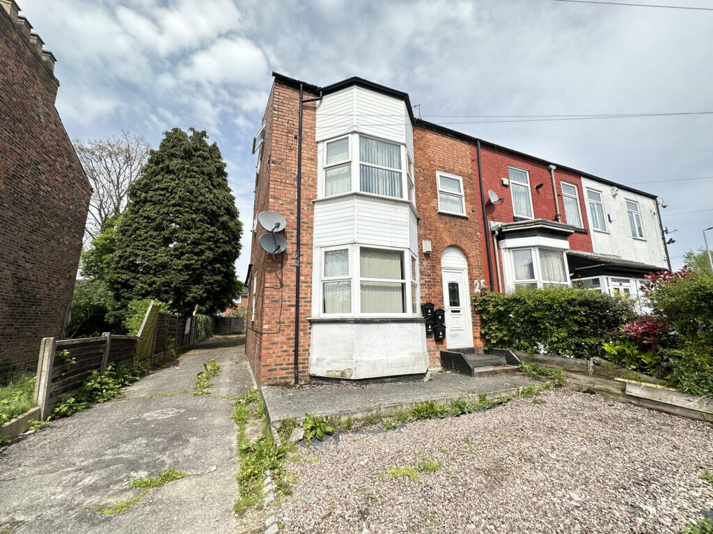 2 bed 1st Floor Flat for rent in Manchester. From Madina Property - Manchester