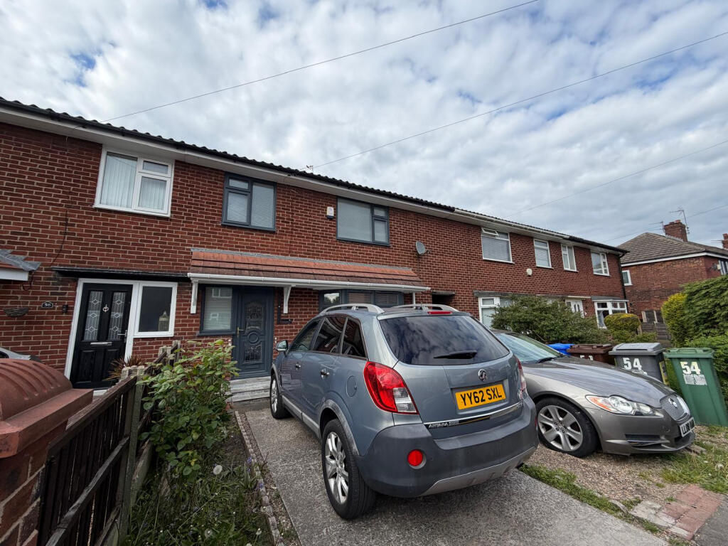 3 bed Mid Terraced House for rent in Manchester. From Madina Property - Manchester