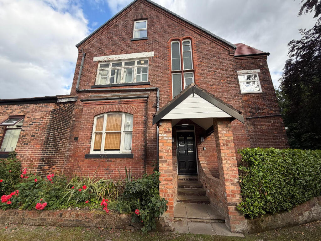 2 bed 1st Floor Flat for rent in Hazel Grove. From Madina Property - Manchester 2 bed 1st Floor Flat for rent in Hazel Grove. From Madina Property - Manchester