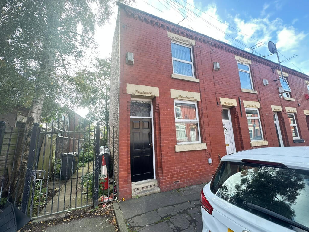 2 bed Mid Terraced House for rent in Manchester. From Madina Property - Manchester