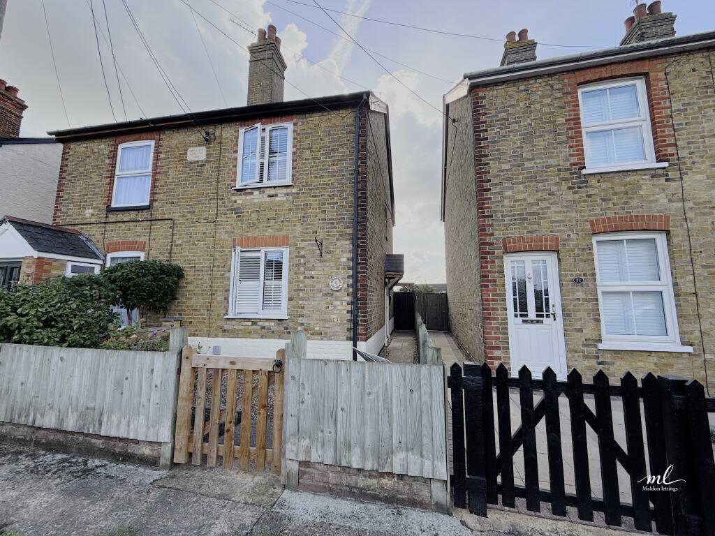 2 bed Chalet type for rent in Maldon. From Maldon Lettings Ltd - Maldon 2 bed Chalet type for rent in Maldon. From Maldon Lettings Ltd - Maldon