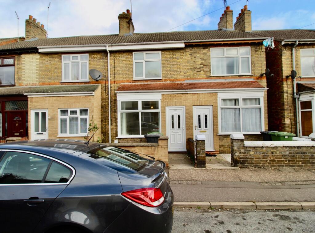 3 bed Mid Terraced House for rent in Peterborough. From Mandairs Estate Agents - Peterborough