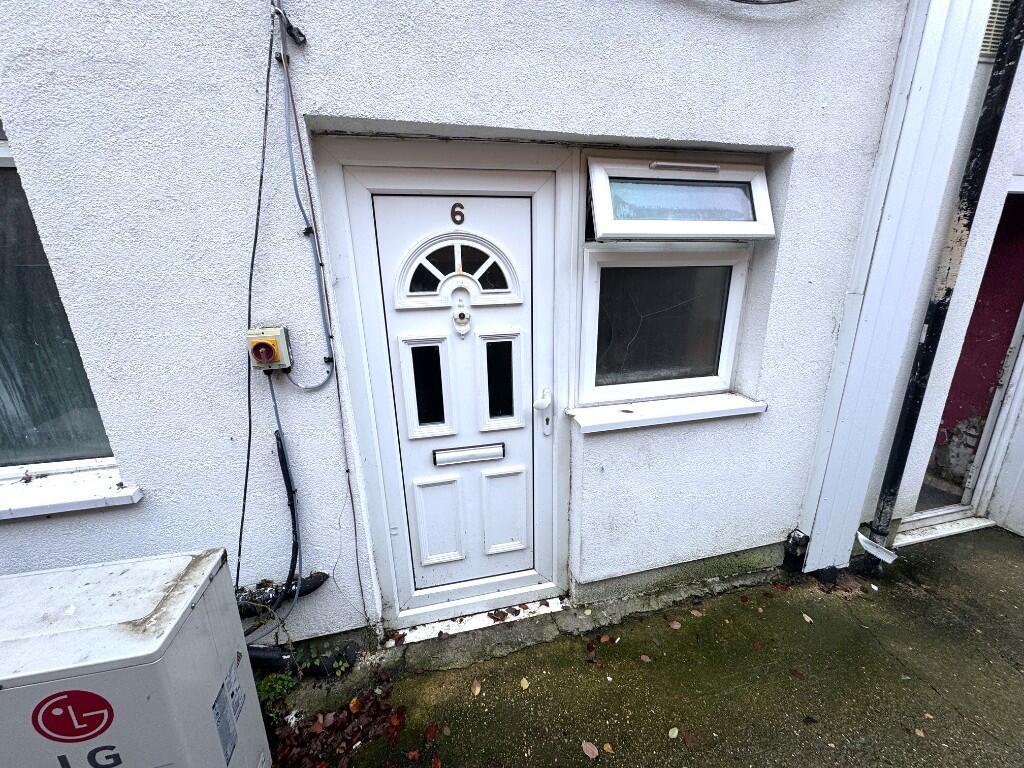 1 bed House (unspecified) for rent in Luton. From Marigold Residentials - Luton