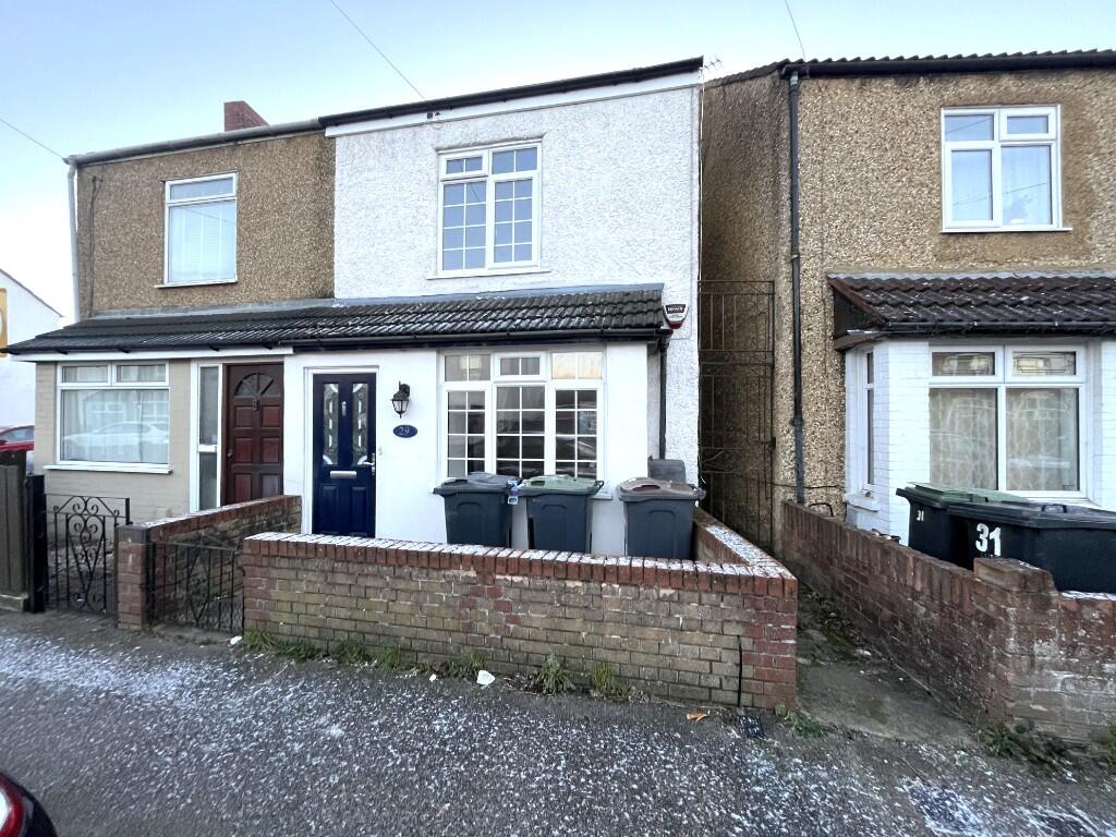 3 bed Semi Detached for rent in Upper Sundon. From Marigold Residentials - Luton
