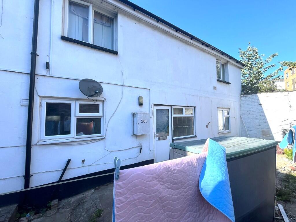 1 bed 1st Floor Flat for rent in Cockernhoe. From Marigold Residentials - Luton