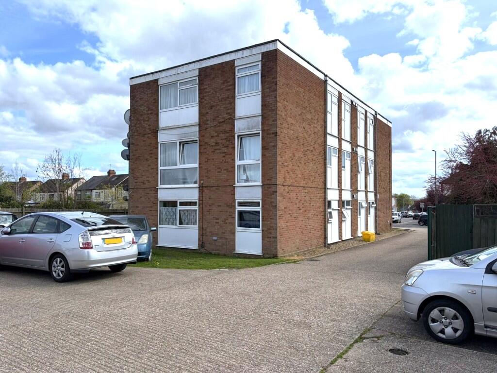 2 bed 1st Floor Flat for rent in Cockernhoe. From Marigold Residentials - Luton