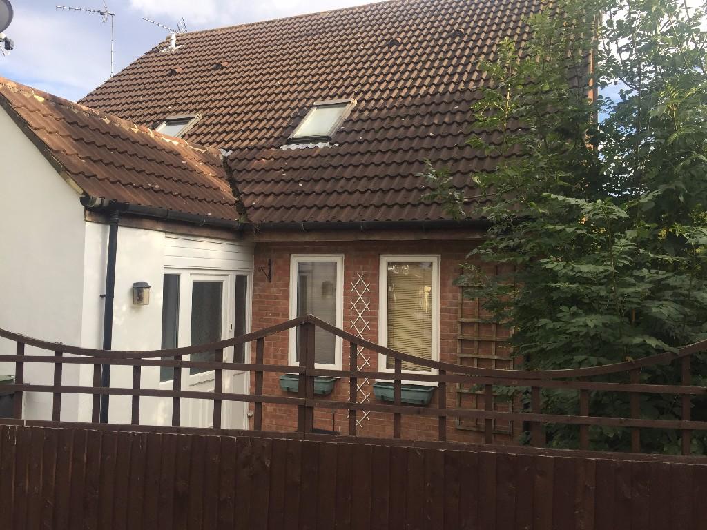 1 bed Cluster Home for rent in Streatley. From Marigold Residentials - Luton